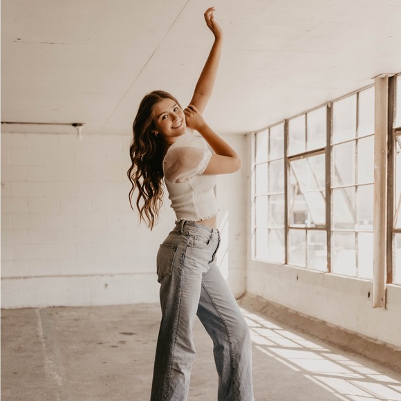 Meet your Posher, Karleigh - Picture 4 of 6